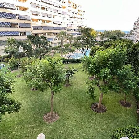 Marbella Piso En Casco Junto A Playa Piscina In Summer Season Экстерьер фото